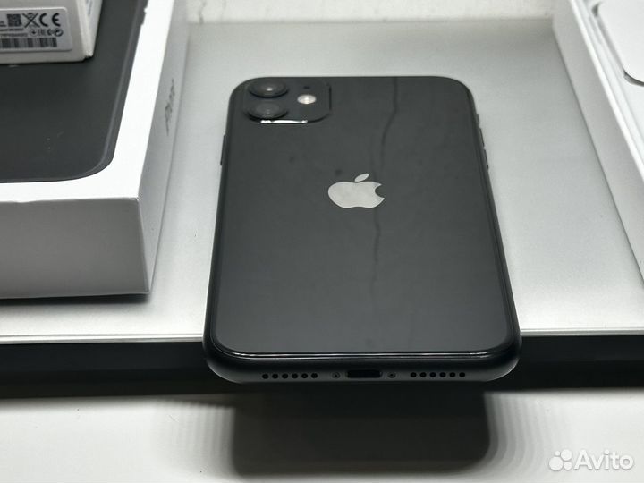 iPhone 11, 256 ГБ