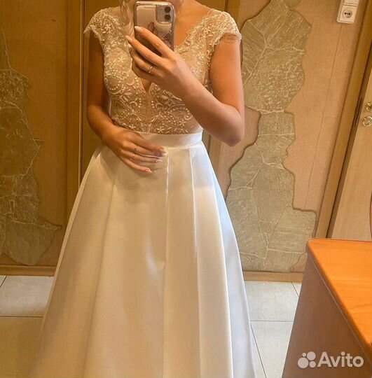 Свадебное платье