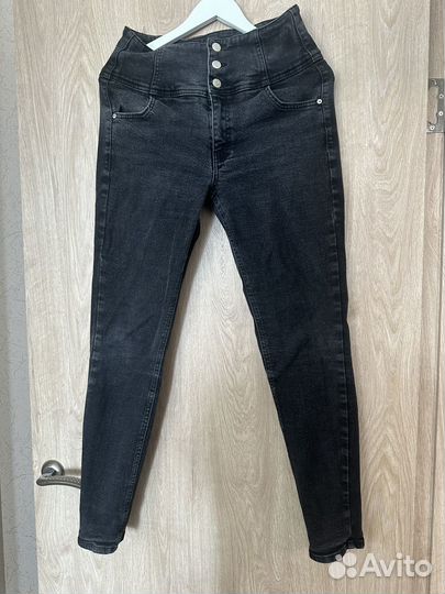 Джинсы скинни