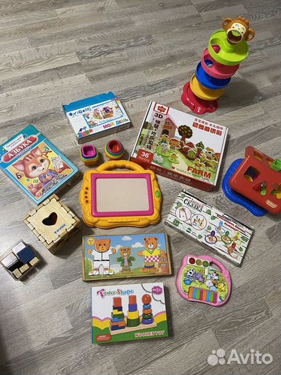 Развивающие игрушки пакетом