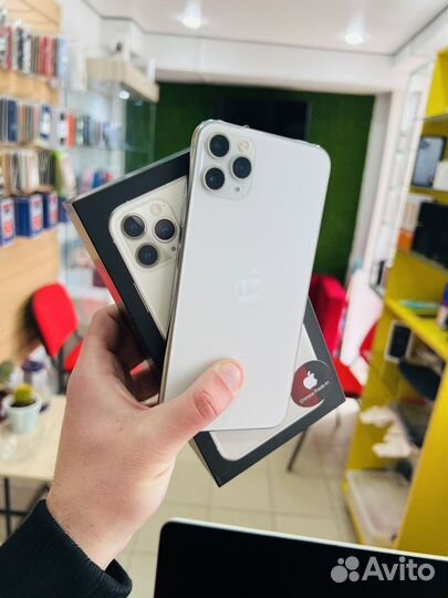 iPhone 11 Pro Max, 64 ГБ
