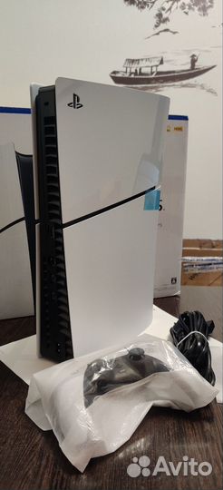 Игровая приставка Sony PlayStation 5 с дисководом