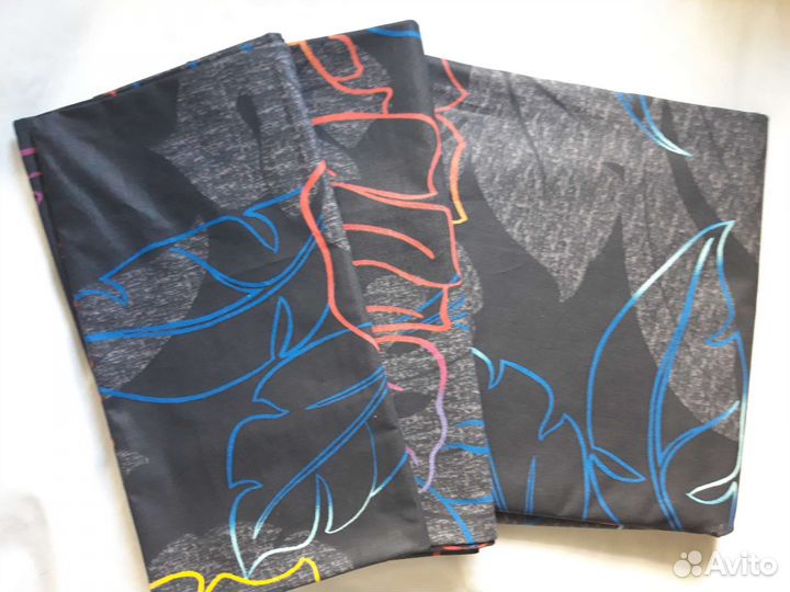 Простынь евро + наволочки 70 70