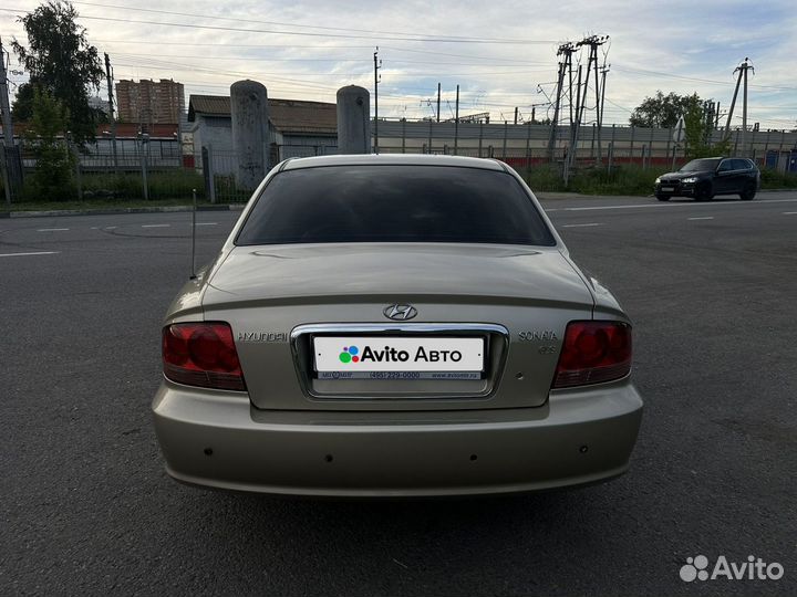 Hyundai Sonata 2.0 AT, 2004, 194 709 км