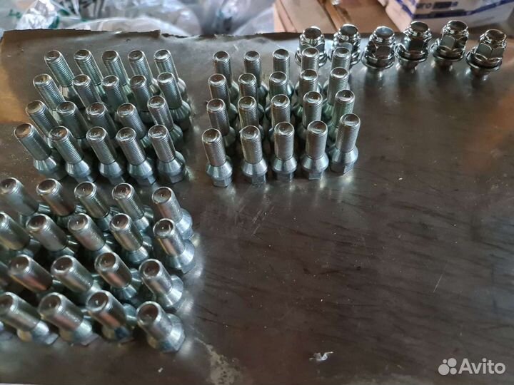 Болты гайки крепеж автомобильный ваг