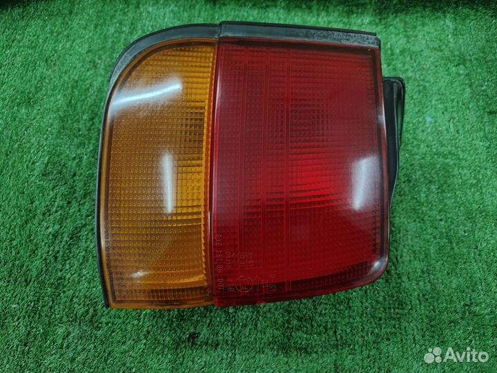 Фонарь задний левый Mitsubishi Space Runner