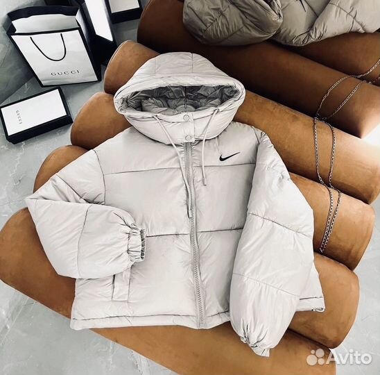 Пуховик женский Nike 46, 48, 50