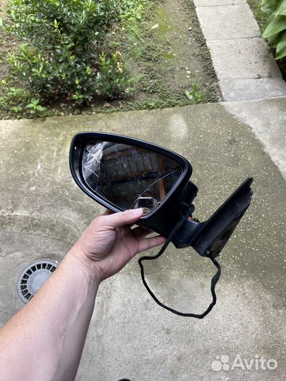 Зеркало заднего вида левое jetta 6