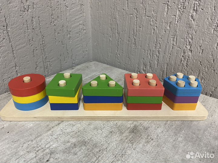 Развивающие игрушки для малышей