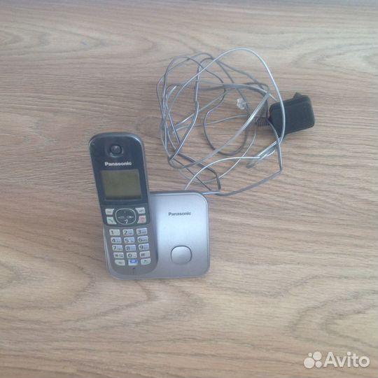 Телефон Panasonic KX-TG 6811 RU