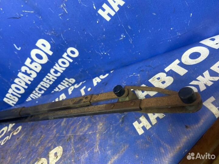 Левый поводок дворника. Паз 3205 АВТОБУС змз 511