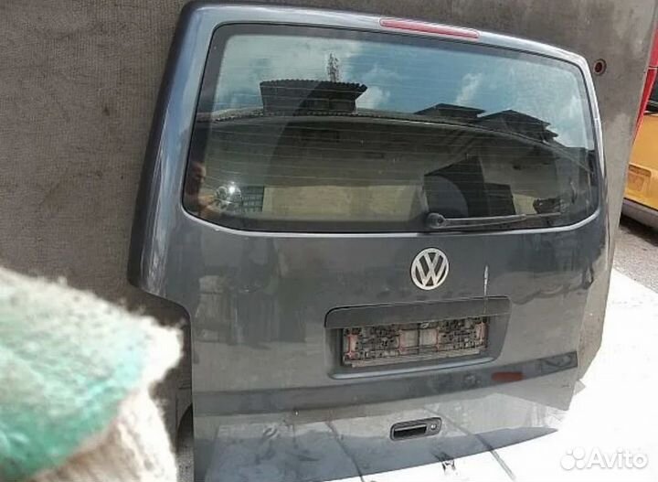 Стекло крышки багажника фольксваген t5