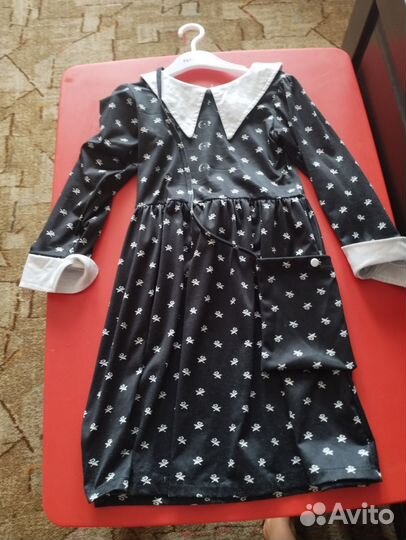 Платье Уенздей 6-7лет