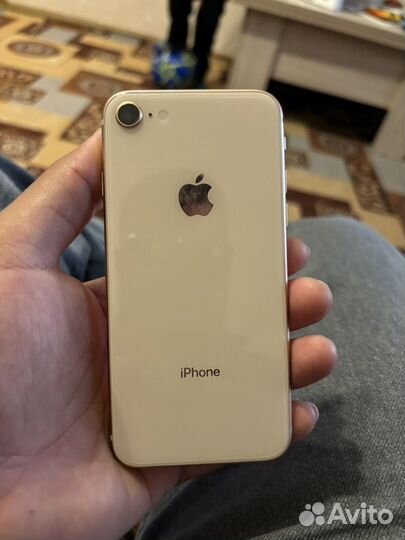 iPhone 8, 64 ГБ