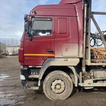 Продам лесовоз сортиментовоз маз с кму