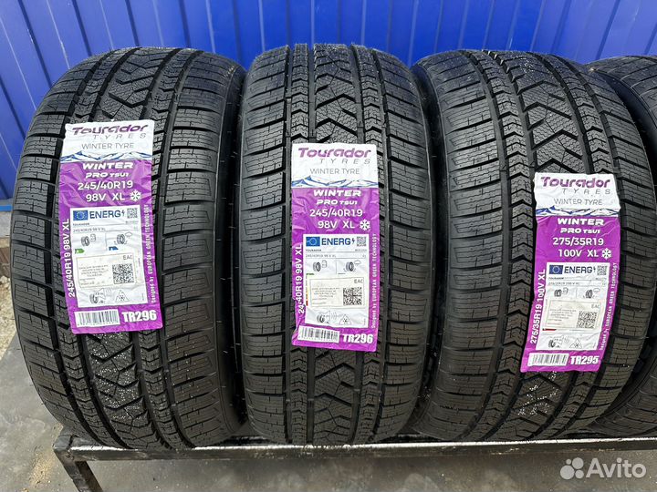 Tourador Winter Pro TSU1 245/40 R19 и 275/35 R19