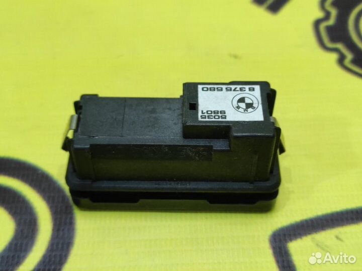 Кнопка открывания багажника Bmw X5 E70 M57D30