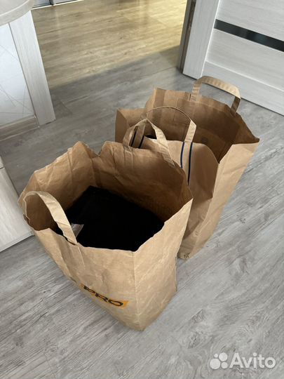 Отдам даром женские вещи