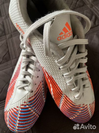 Бутсы сороконожки adidas