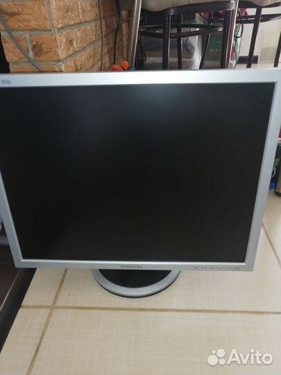 Монитор 20 дюймов Samsung Syncmaster 203B