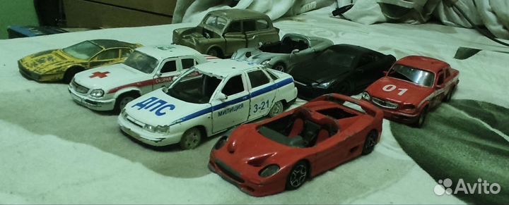 Металлические машинки