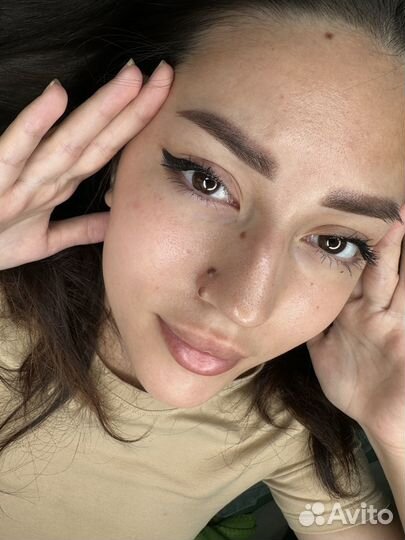 Модель на перманентный макияж