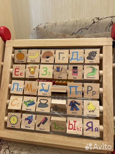 Развивающая игрушка, билборд