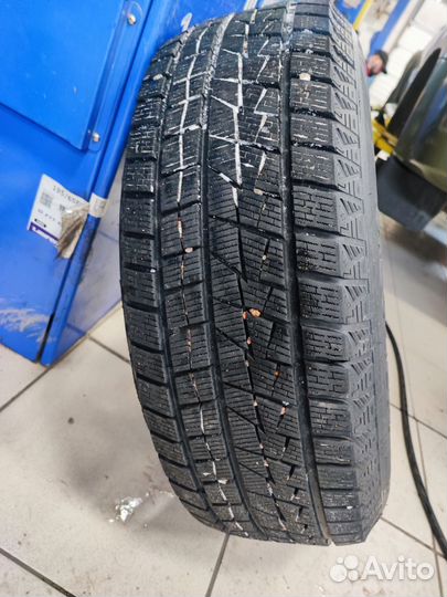 Зимняя резина 245/70 R16 + диски