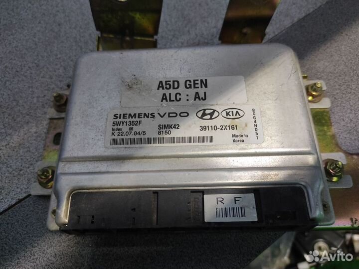 Блок управления двигателем эбу rio 1 391102x161