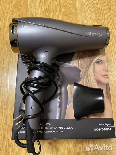 Фен Scarlett