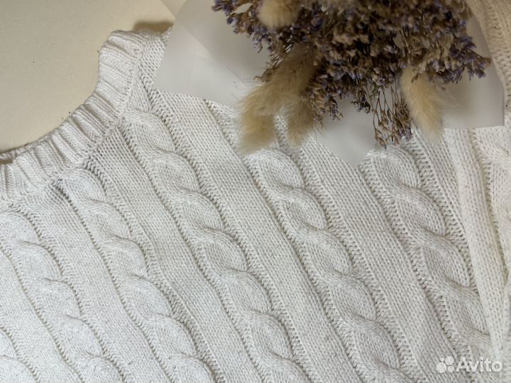 Свитер белый детский