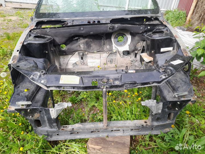 Передняя часть Лада Калина