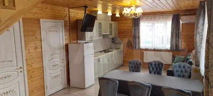 3-к. квартира, 100 м², 2/2 эт.