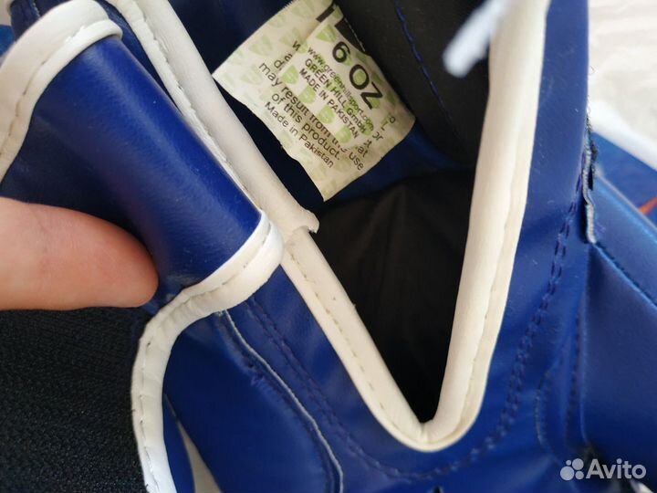 Боксерские перчатки детские новыe