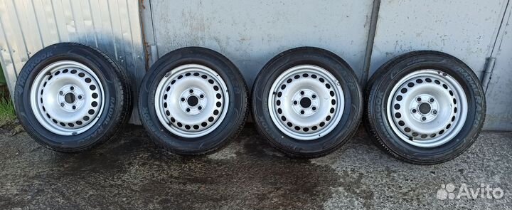 Hankook Radial RA28 205/65 R16