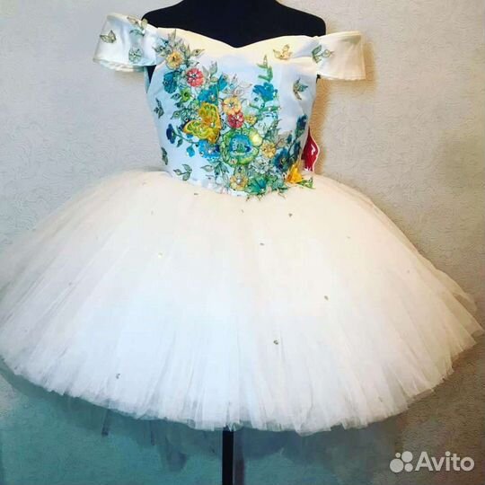 Нарядное детское платье