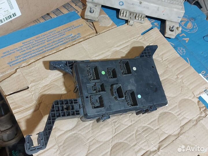 Блок предохранителей салонный Форд Мондео 3 1,8