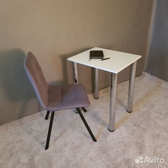 Компьютерный стол белый 60*50 см Хром ножки