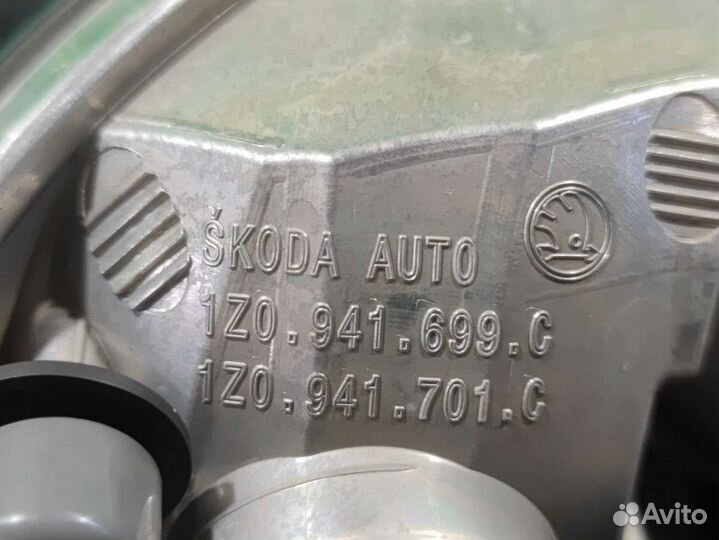 Фара противотуманная левая передняя 1Z0 941 699 C Skoda Octavia A5 restailing 1.4 Бензин