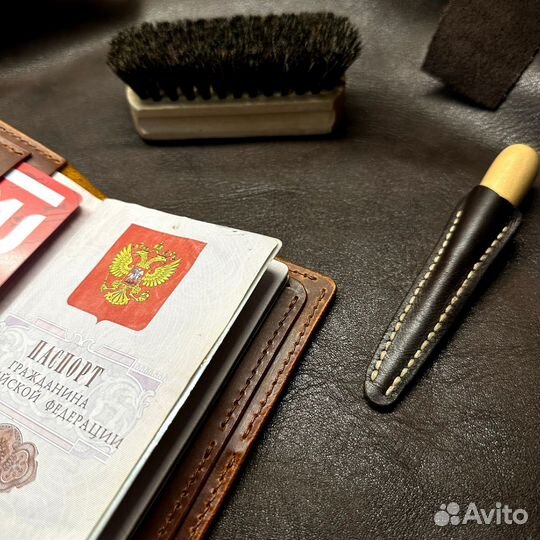 Обложка на паспорт из натуральной кожи ручной рабо