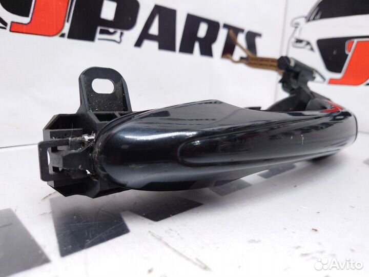 Ручка двери задней левой Toyota RAV4 (XA40)