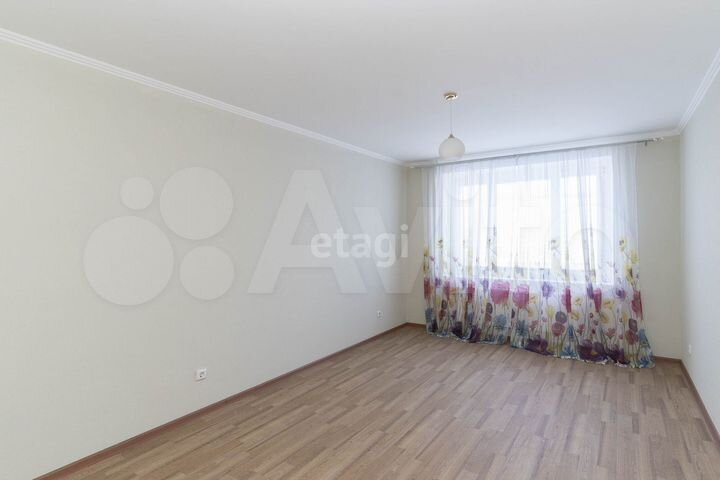 3-к. квартира, 90 м², 8/14 эт.