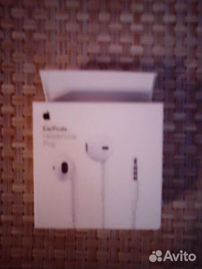 Наушники apple earpods оригинал, б/у, не работают