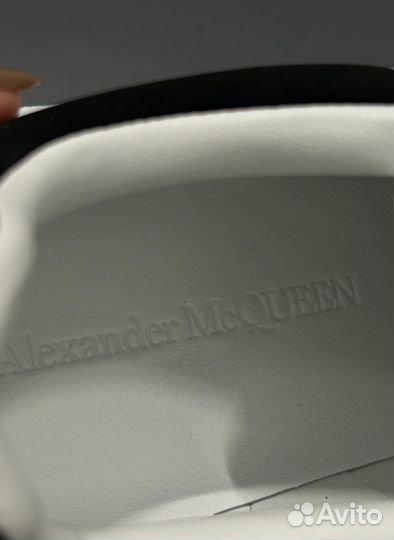 Кеды Alexander Mcqueen белые