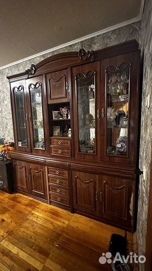 Сервант и комод