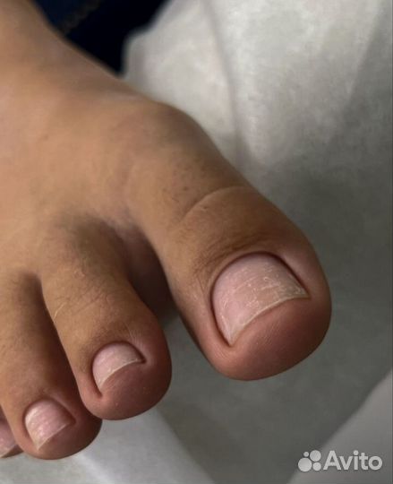 Ищу Модель на SMART Педикюр с покрытием