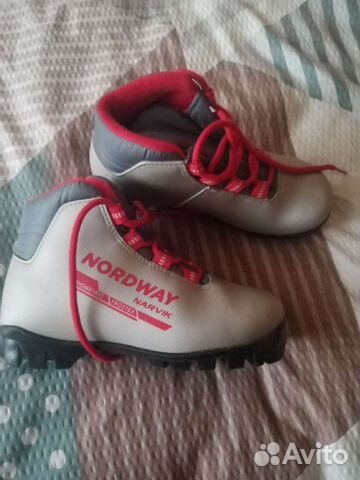 Лыжные ботинки