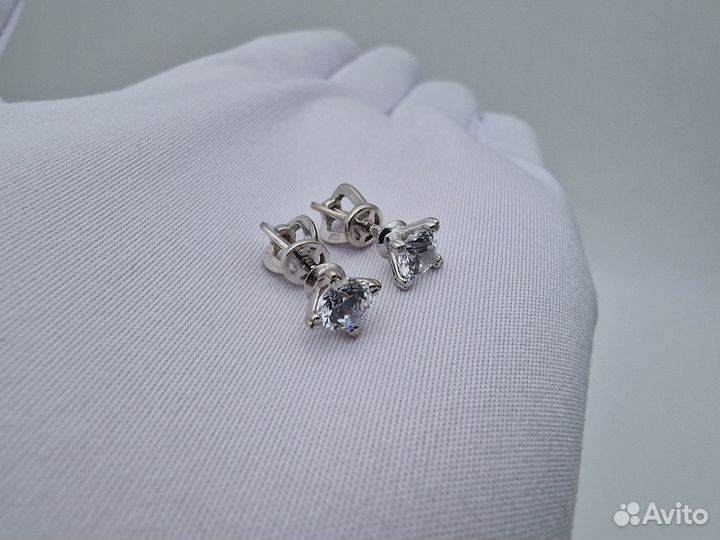 Пара серёг 585 пробы. Рассрочка