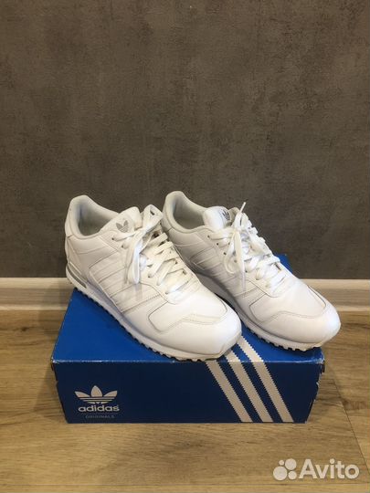 Кроссовки adidas мужские 43 размера