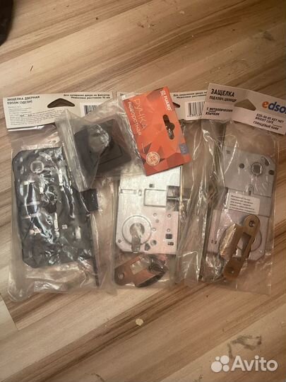 Доводчики, дверные ручки, цилиндры